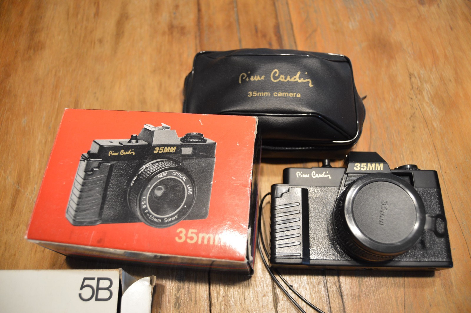 Large Lot of Vintage Photography Items,35mm,Flash Bulbs,Slide Viewers,Untested
