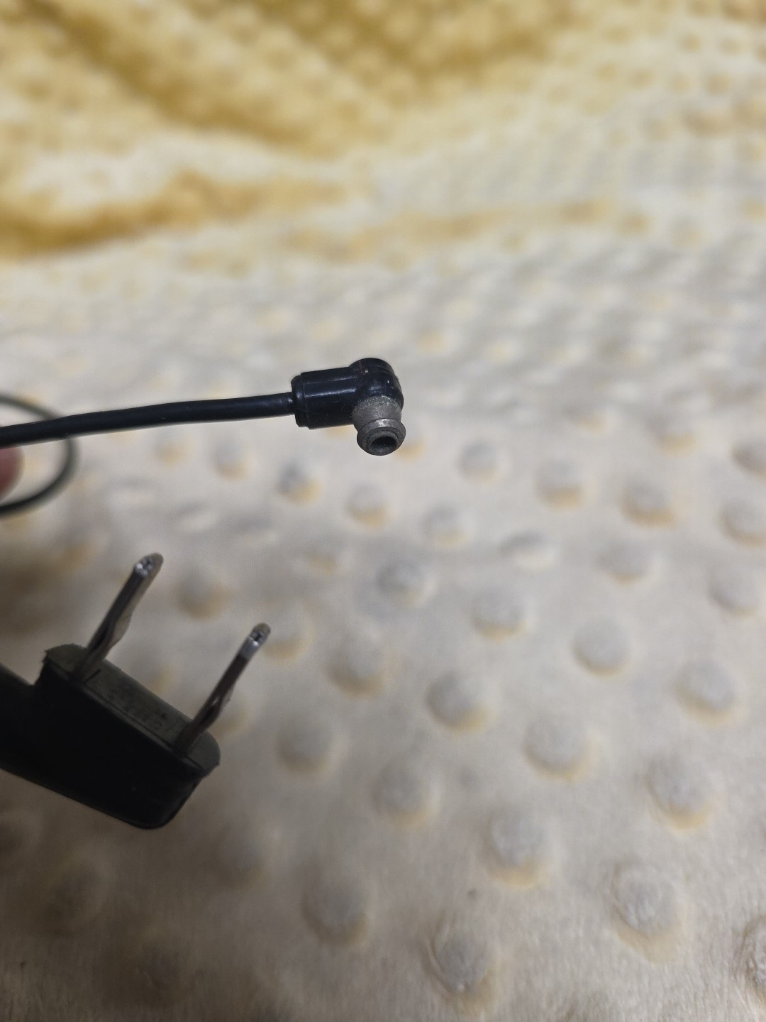 GRAFLEX FLASH CORD, HOUSEHOLD PLUG TO PIN FEMALE