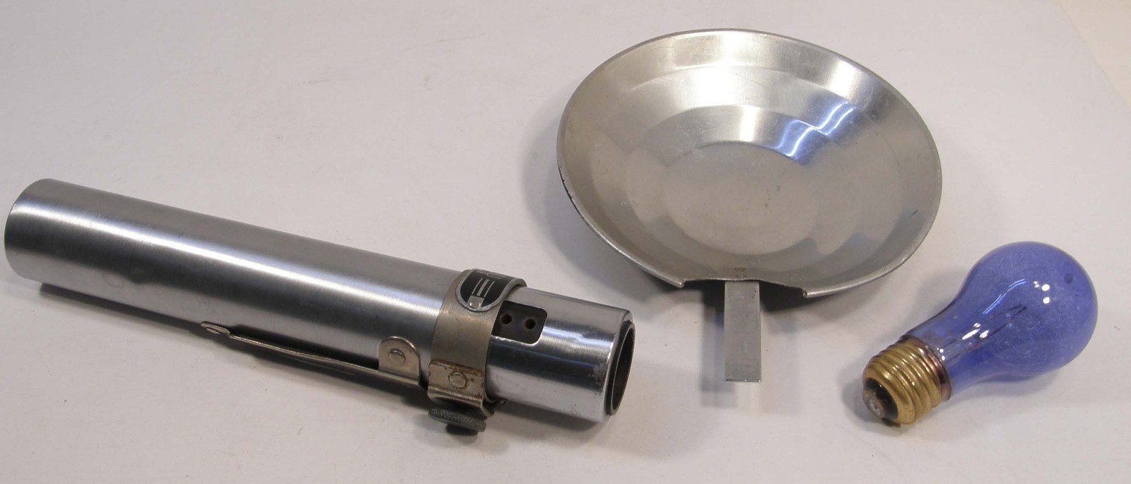 VINTAGE ABBEY PHOTO CORP FLASHGUN HANDLE & HOOD LIGHT SABER