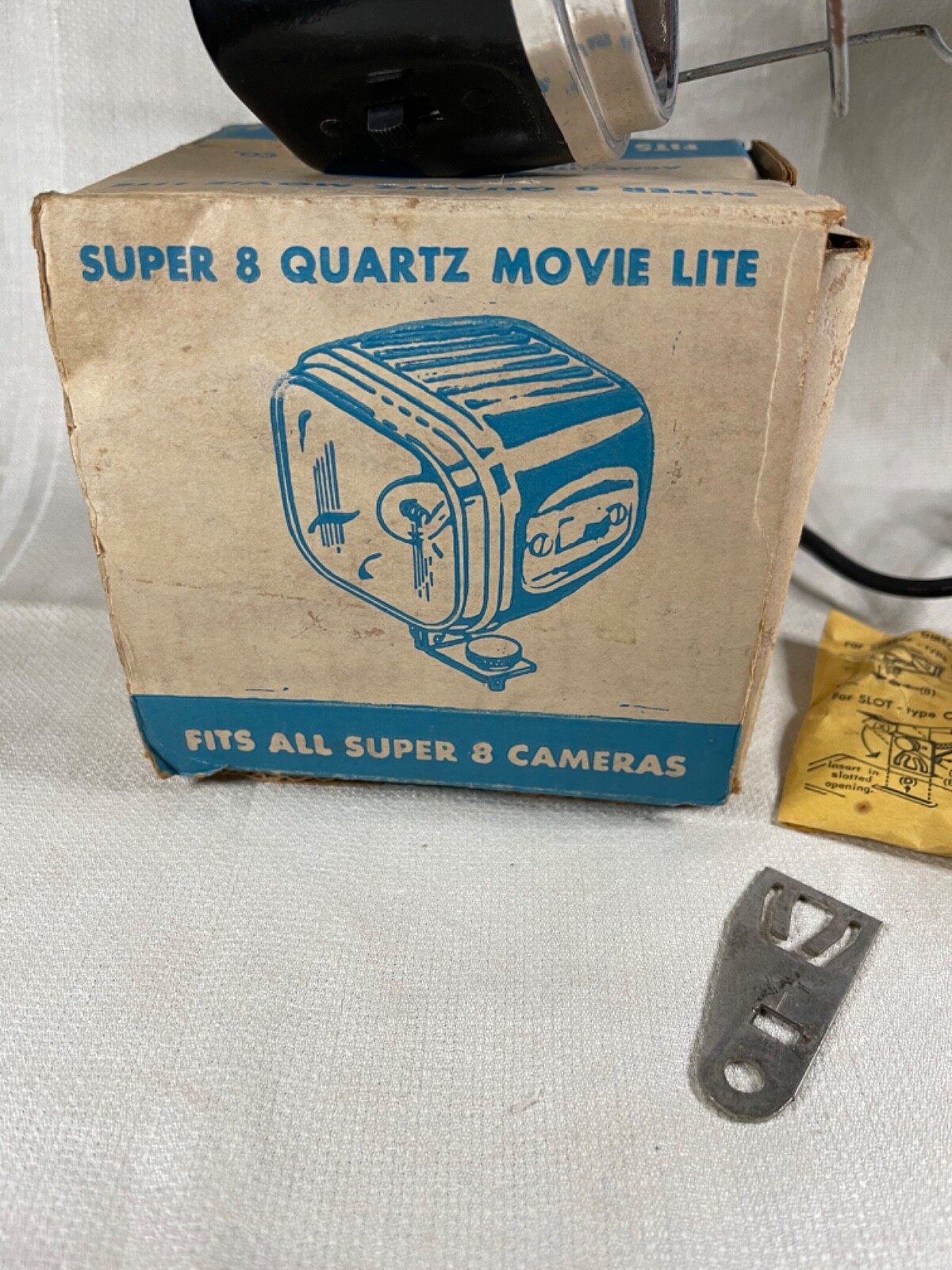 Vintage 1960-70s Cameralite Acme-Lite Movie Camera Light Super 8 Orig Bulb WORKS