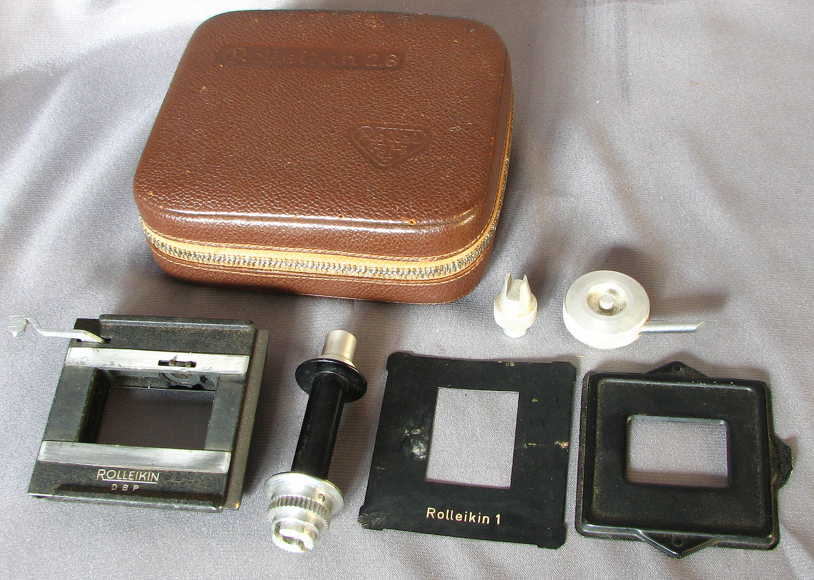 Rolleiflex Rolleikin 35mm Film Adapter In Leather Case For 2.8