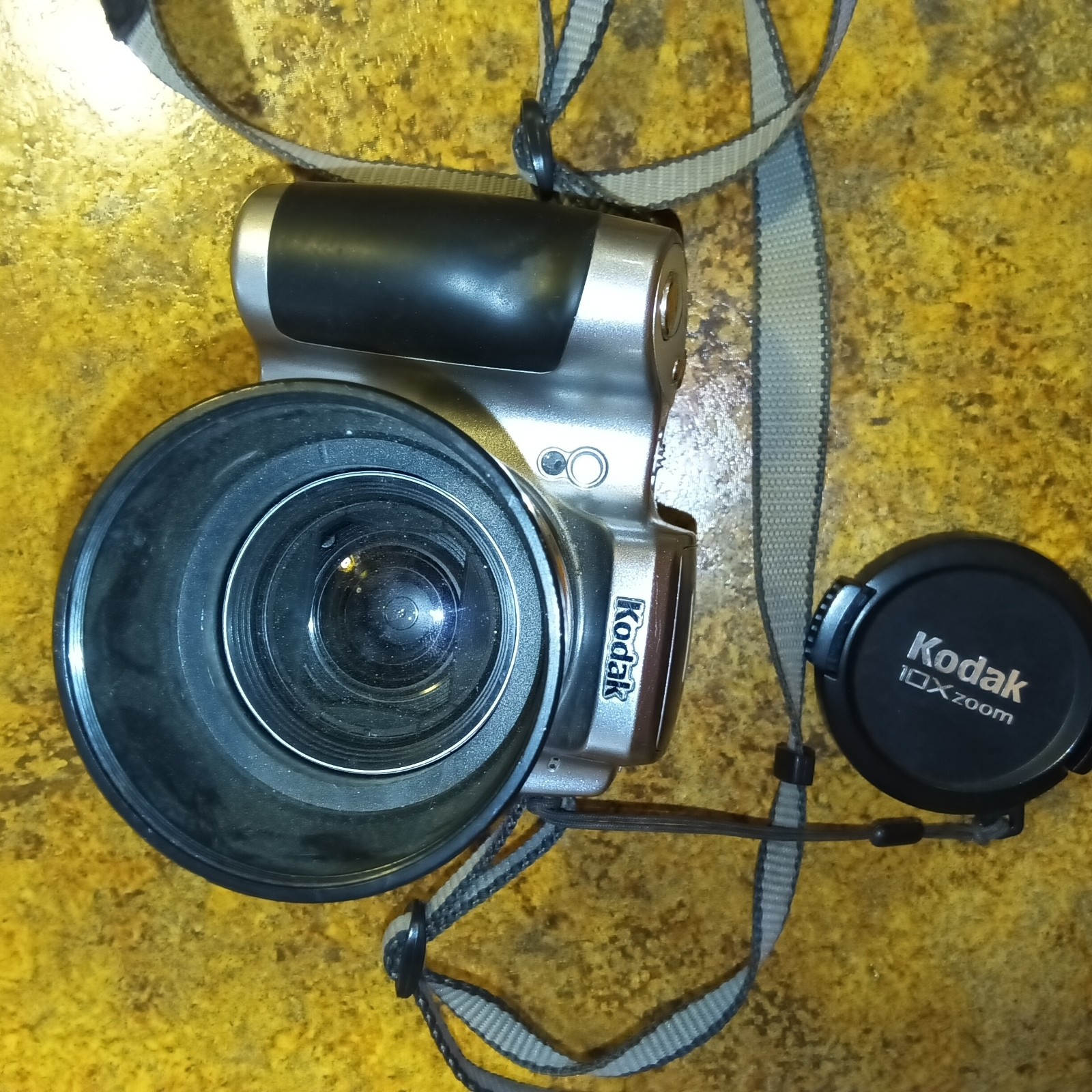 (3) Camara Lot For Parts, Bell &Howell, Kodak And Olympus!