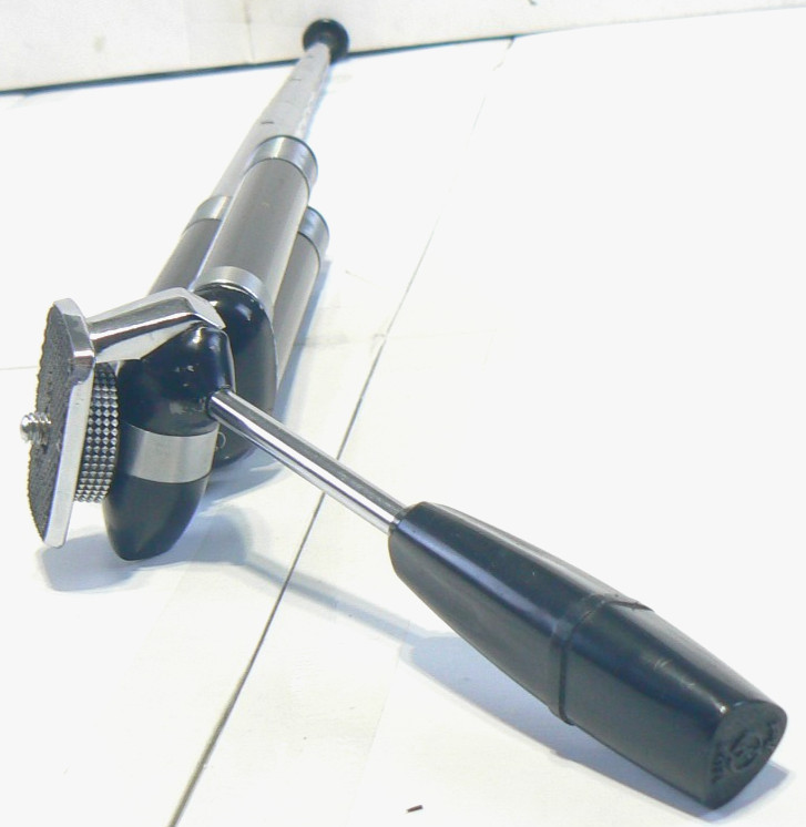 G 6137 Compact Telescoping Tripod Made in Japan Vintage 8″ – 46″