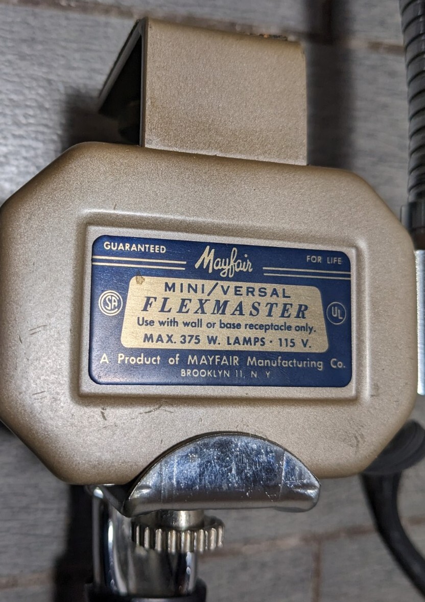Vintage MAYFAIR Flexmaster Mini/Versal Home Movie Photo Camera Lights