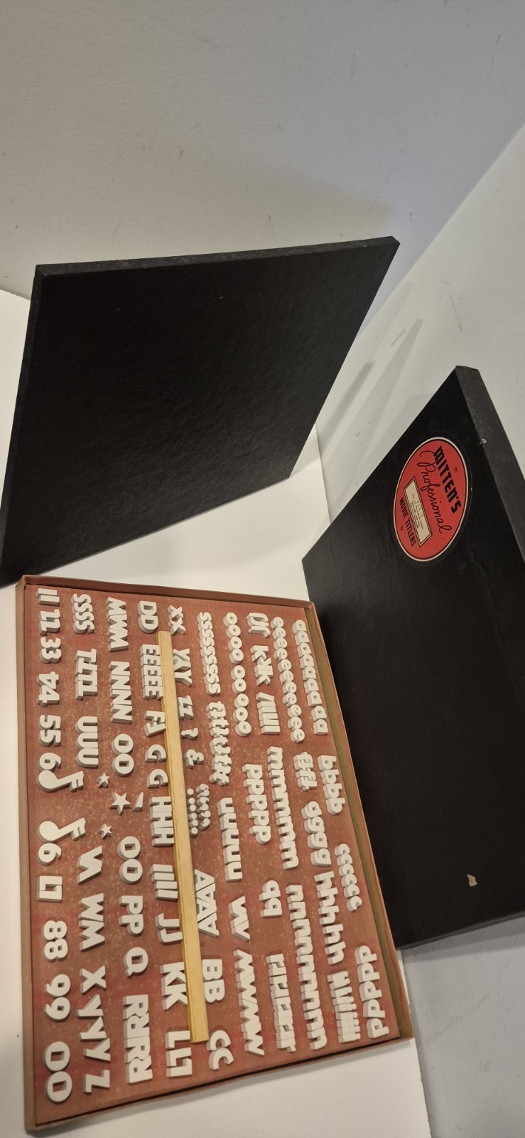 Vintage MITTEN’S Professional Movie Titler 246 Pin-In-Back Letters Original Box