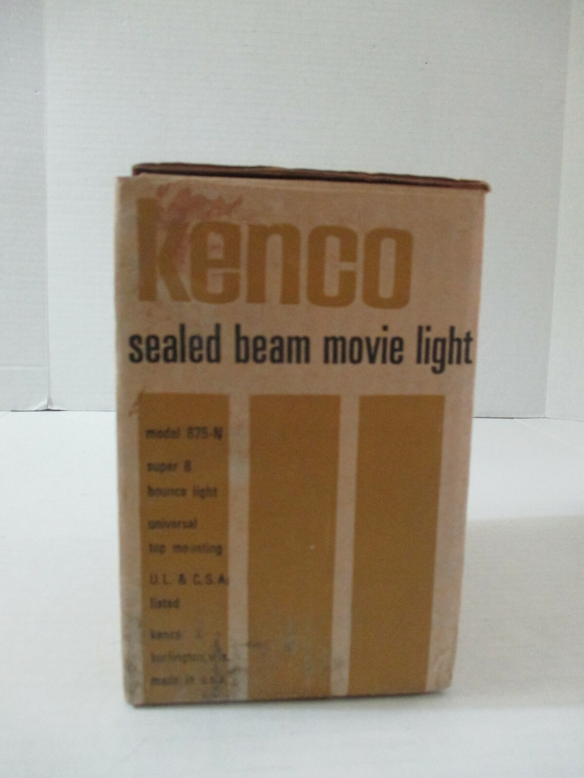 VINTAGE KENCO SUPER 8 SEALED BEAM MOVIE LIGHT MODEL 875-N UNIVERSAL TOP MOUNT