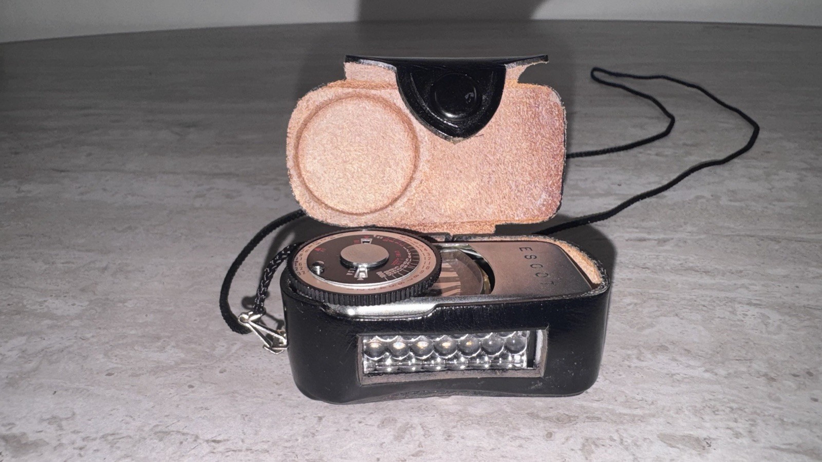 Vintage On Camera ExposureLight Meter ESCOT. Japan Untested Loose Plastic Film