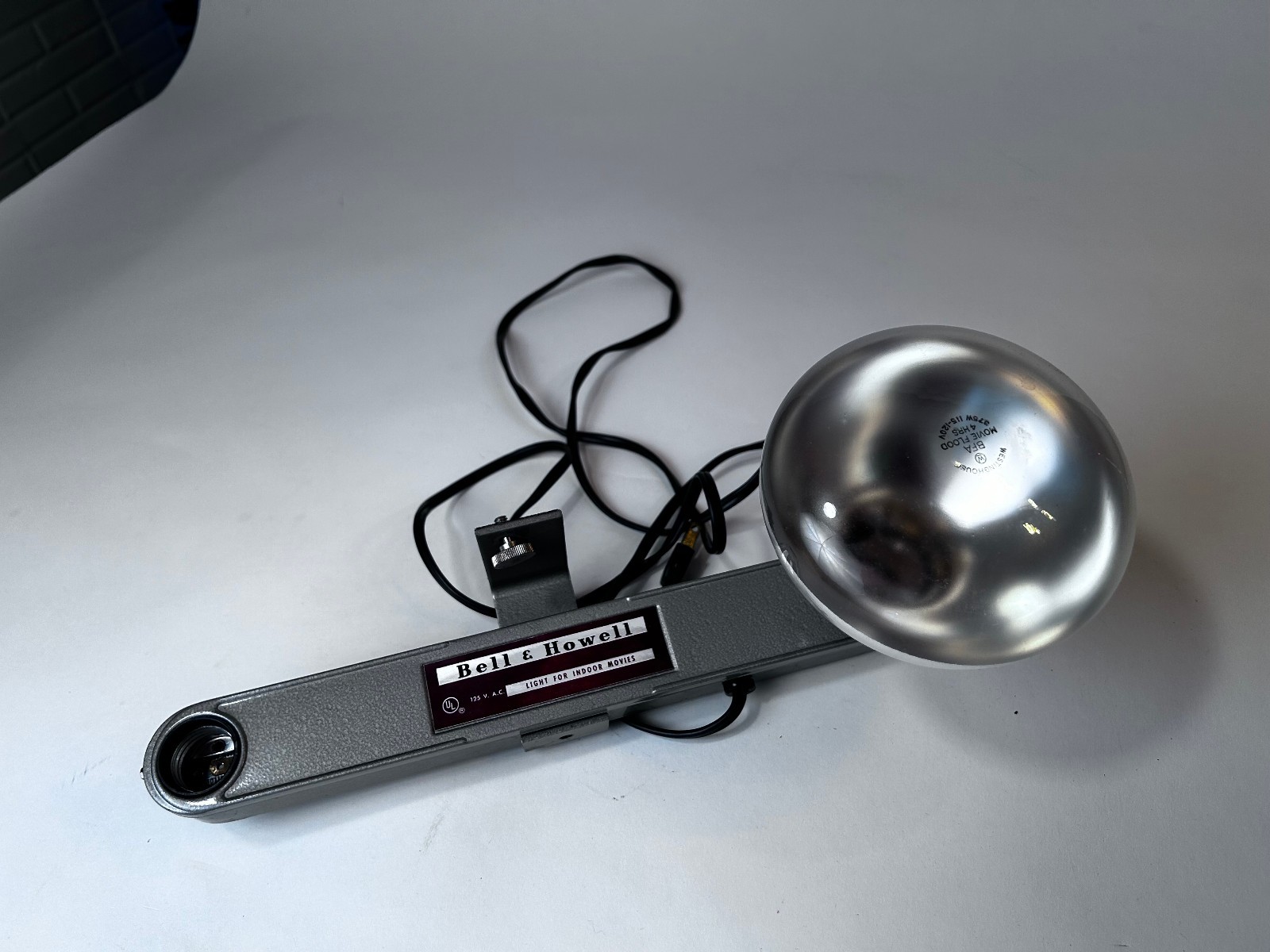 Vintage Bell & Howell Light for Indoor Movies w/ Original Box Tested Works Movie