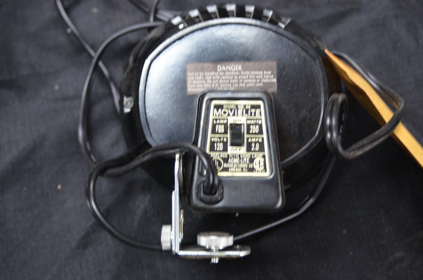 Acme-Lite Model 96 Cameralite 250 Watts 120 Volt SUPER 8 Camera NOS NEW Vintage