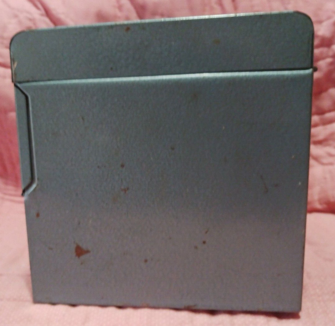 Logan Deluxe Blue Metal 12 Slot 8mm Movie Film Chest 8.75×7.5×7.5