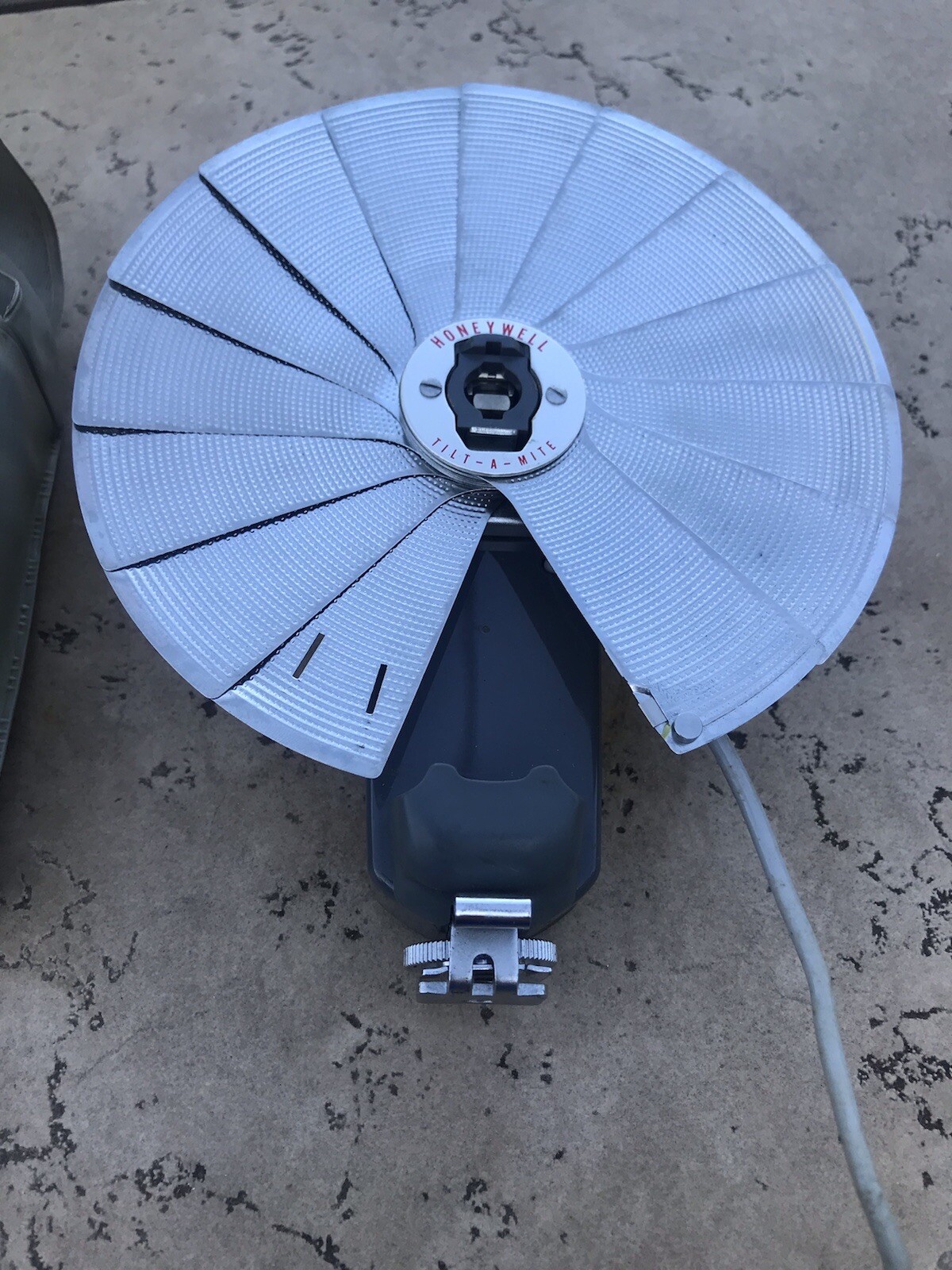 Honeywell Tilt-A-Mite Flash Unit-wc
