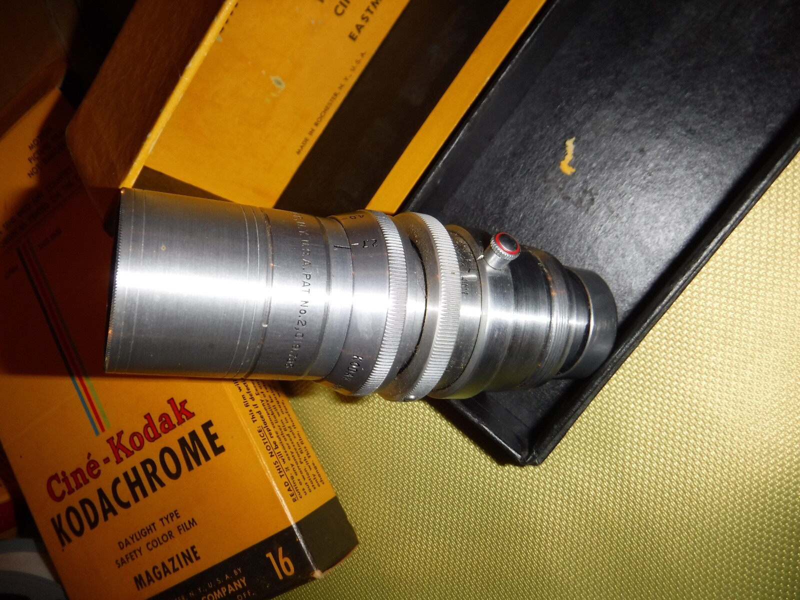VINTAGE KODAK LOT ; LENS, FLASHOLDER , LENS ADAPTER , KODACHROME 2 VINTAGE BOXS