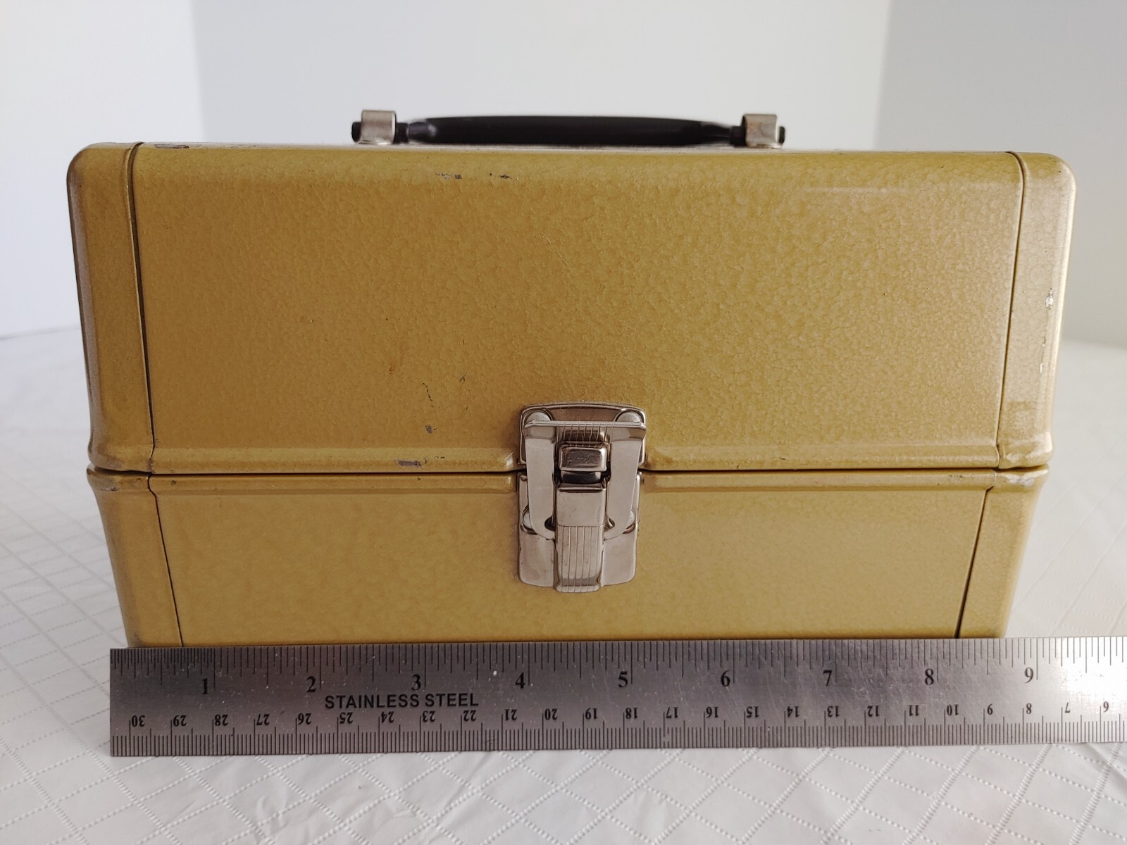 Vintage Kenco 8mm Movie Film Reel Storage File Box Metal Holds 10 Reels #20351