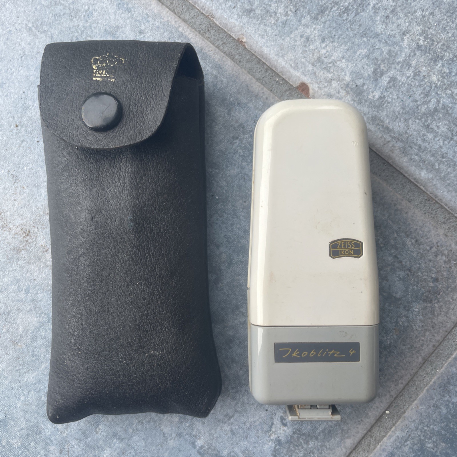 Zeiss Ikon Ikoblitz 4 Echoblitz Bounce Flash Made in Germany – Vintage – WORKS