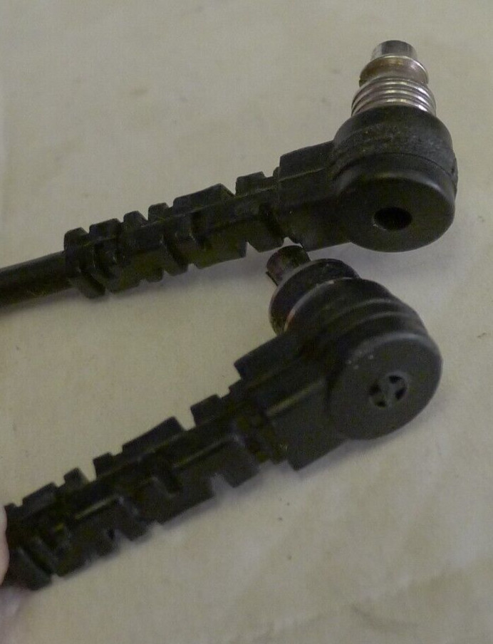 Male to Male Flash PC Sync Extension Cable Coiled Cord 16 inch Coiled Cord -USED