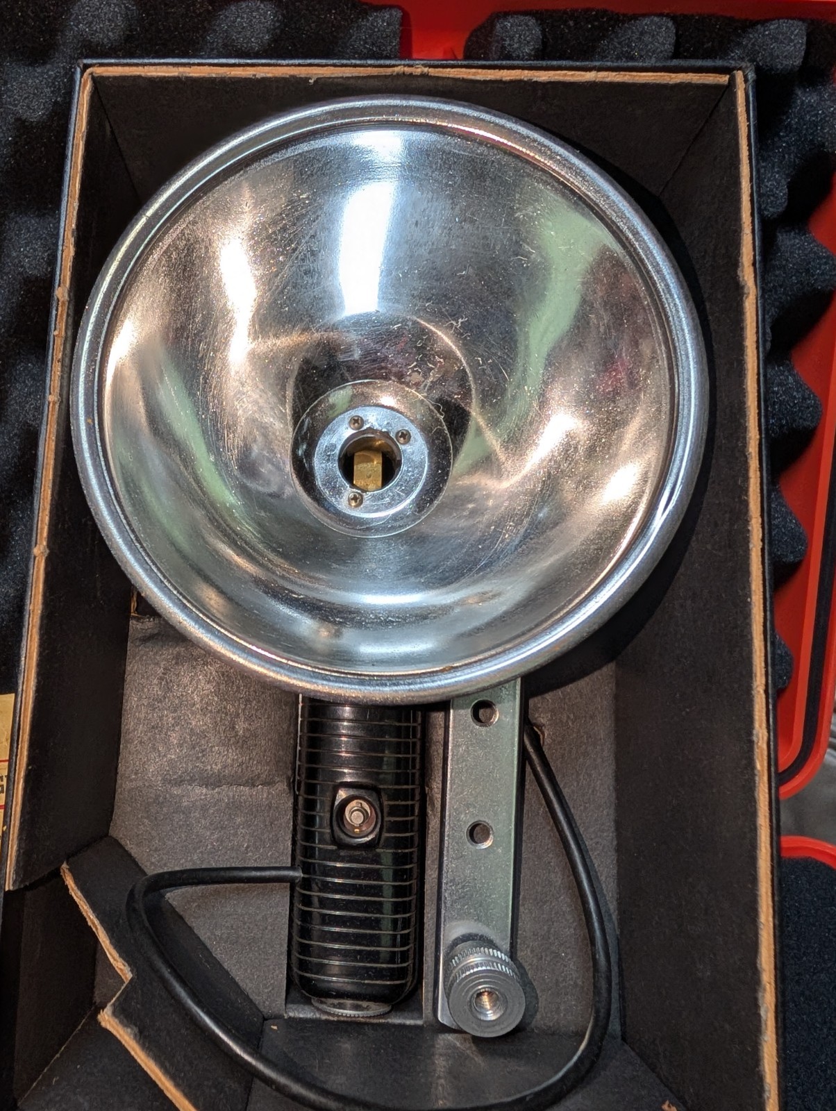 Kodak B-C Flasholder with Original Box Cover Bracket (#386)
