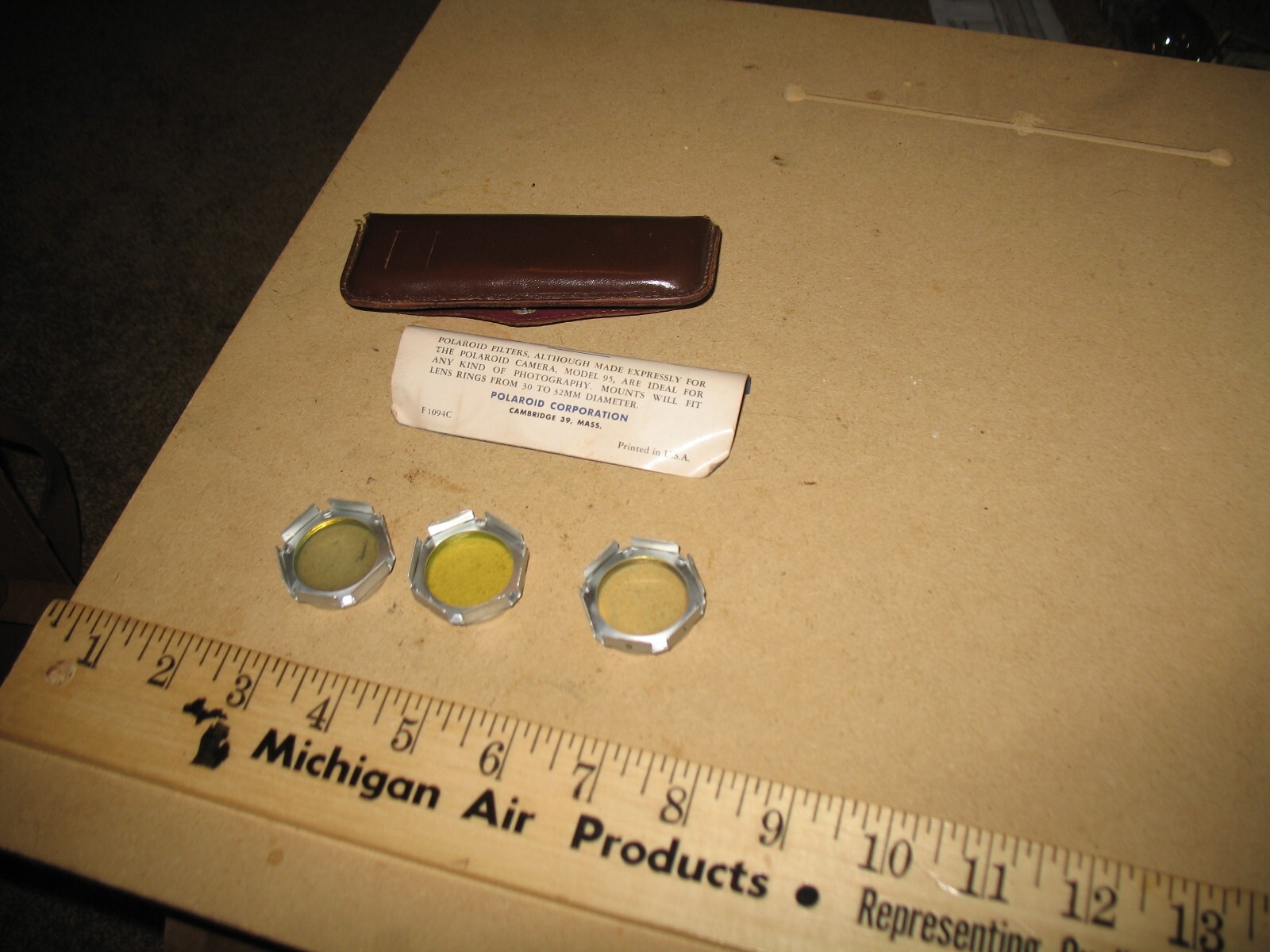 VTG POLAROID CAMERA FILTER KIT #541 HALF STEP YELLOW & POLARIZER & CASE 30-32mm