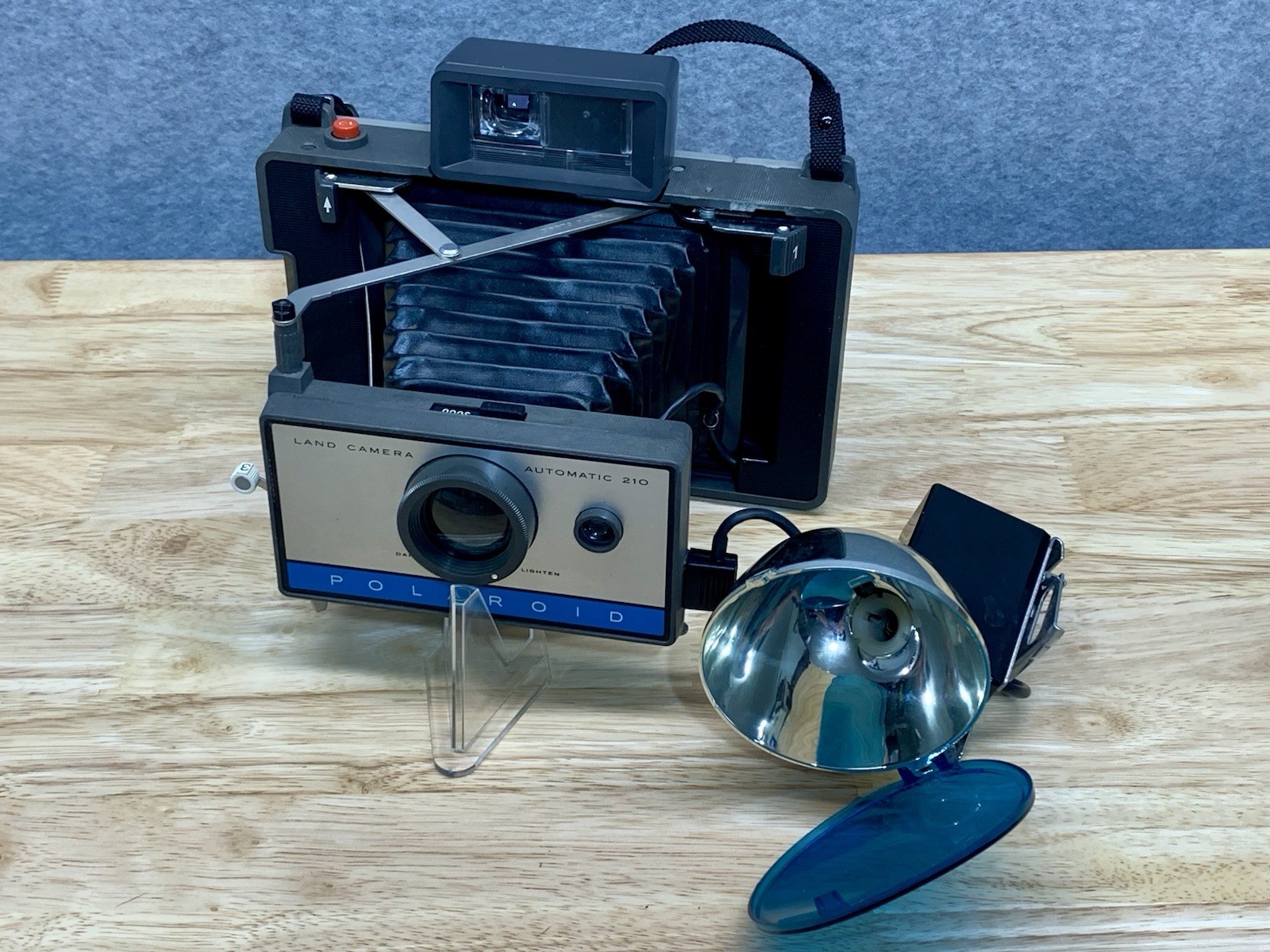 Polaroid 1960’s Vintage Land Camera Automatic 210 W/ Flash Attachment- Untested