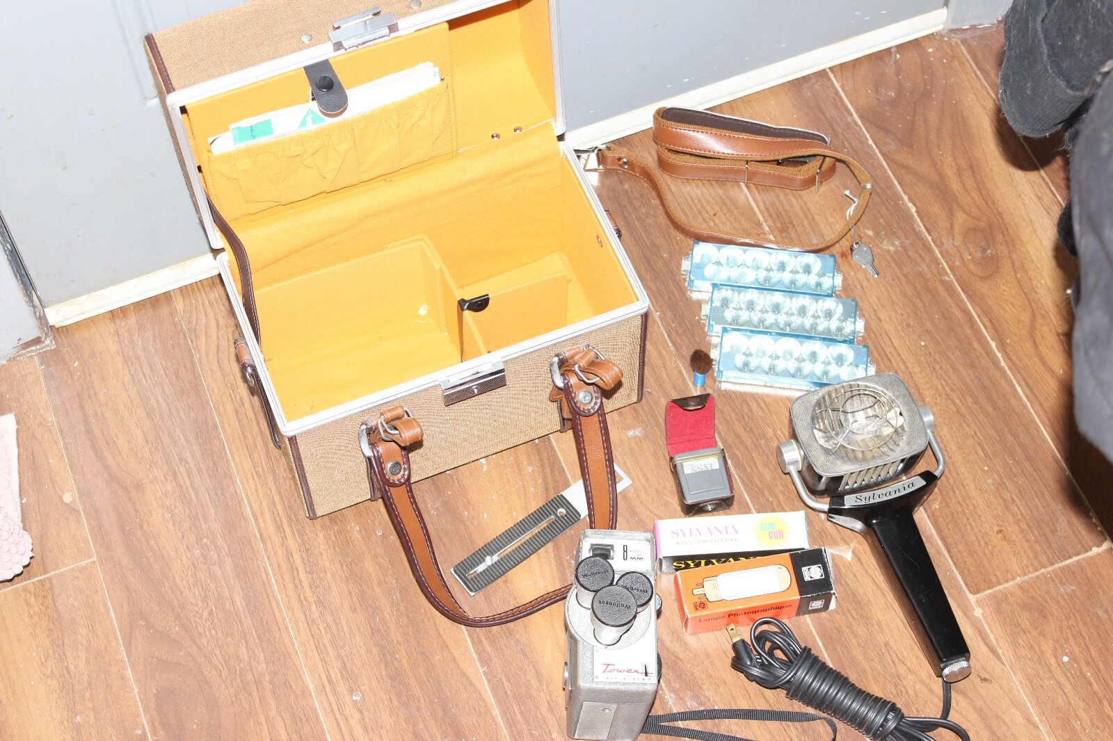 Tower Triple Lens 8MM Camera Model #T-185 & Sylvania Sun Gun Light With Case