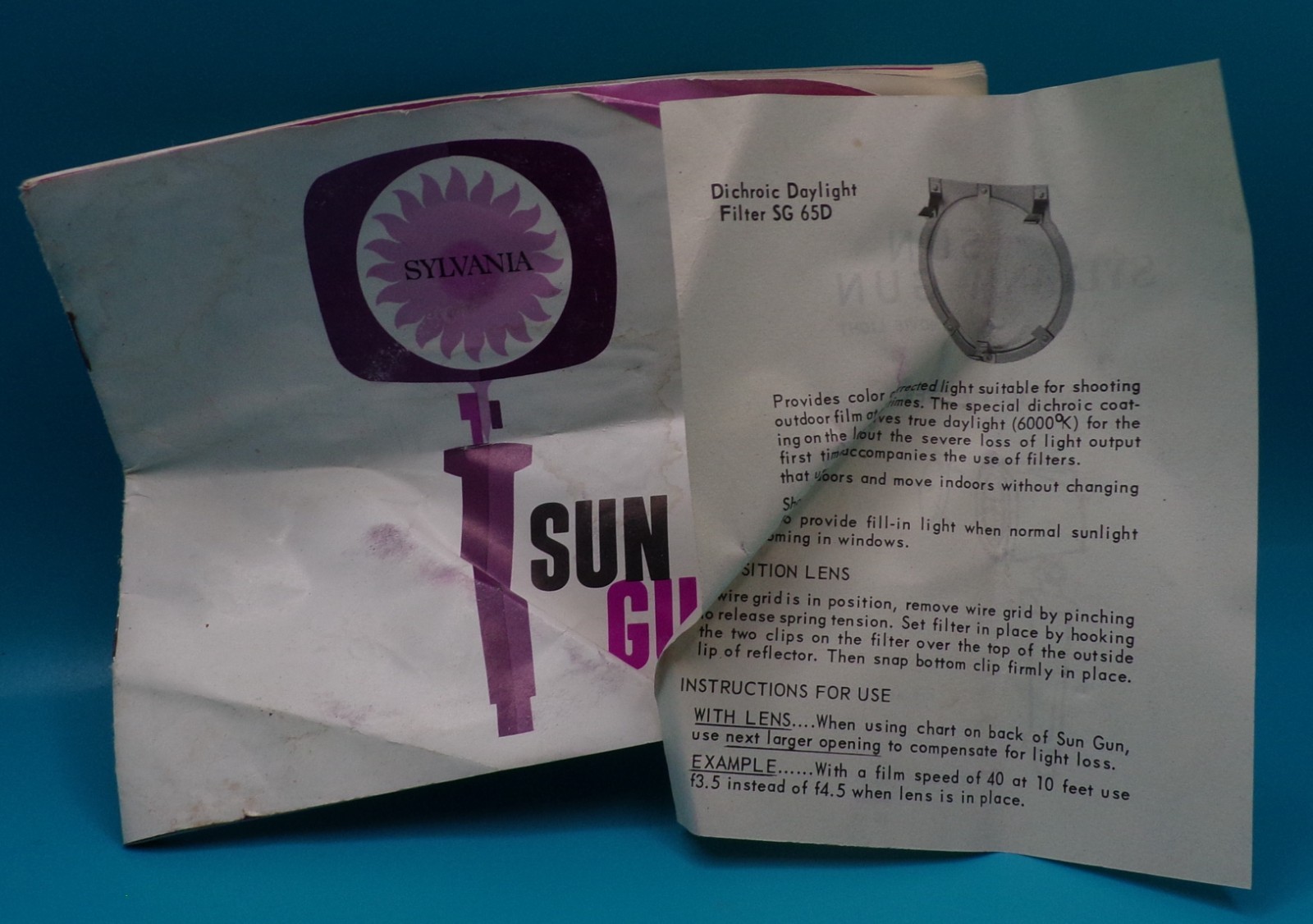 Vintage Sylvania Sun Gun II Movie Light With Original case Lens & Bulb Guard