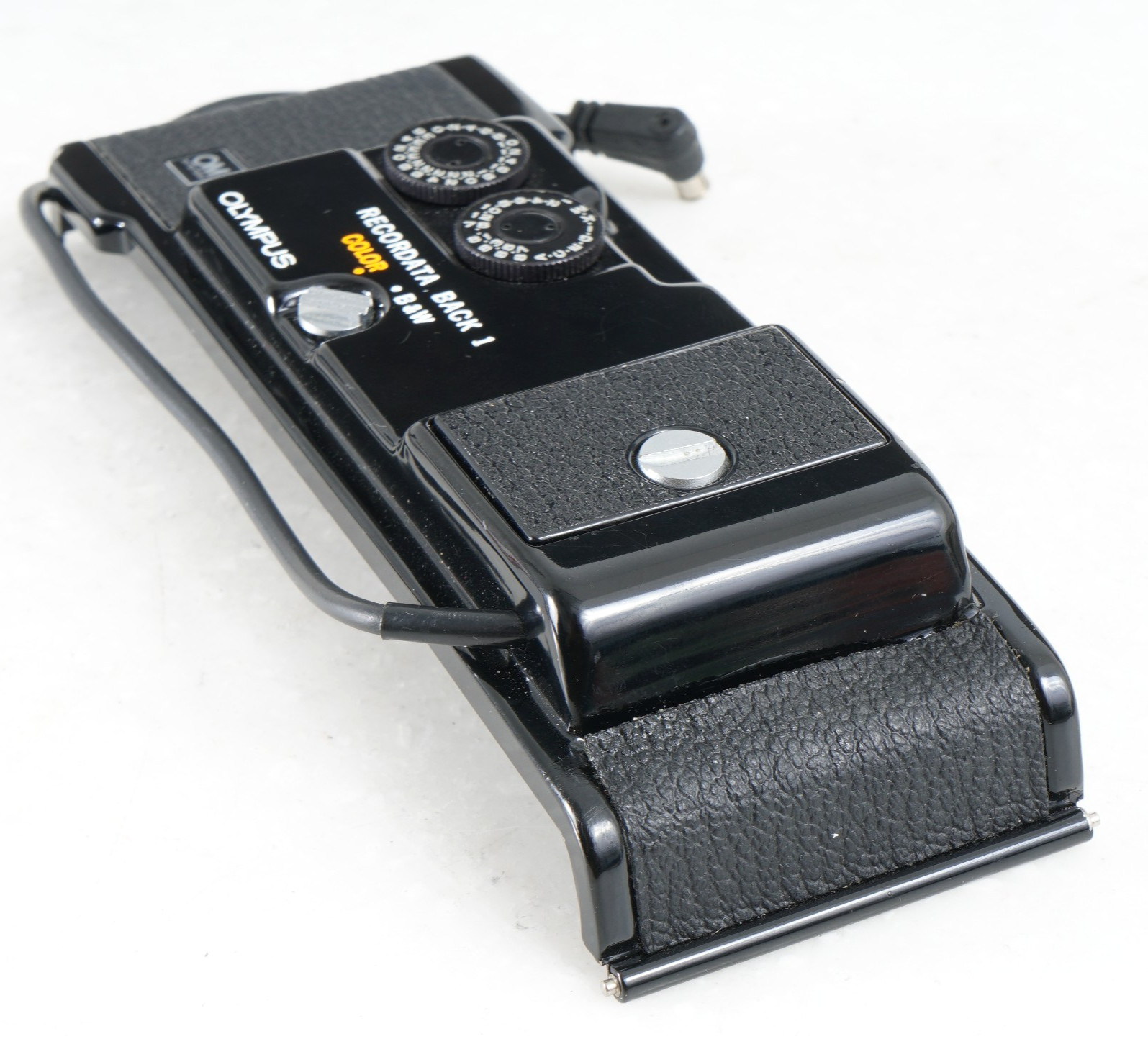– OLYMPUS RECORDATA BACK 1 FOR OLYMPUS OM-1 35MM CAMERA