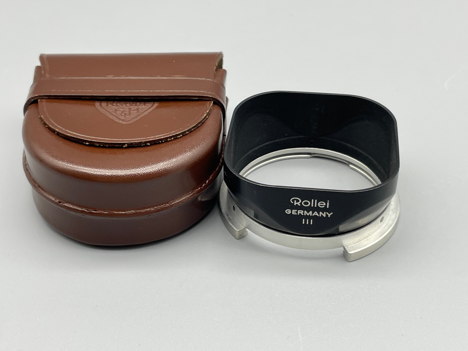 Rollei Rolleiflex Bay III Lens HOOD Shade w/ Leather Case