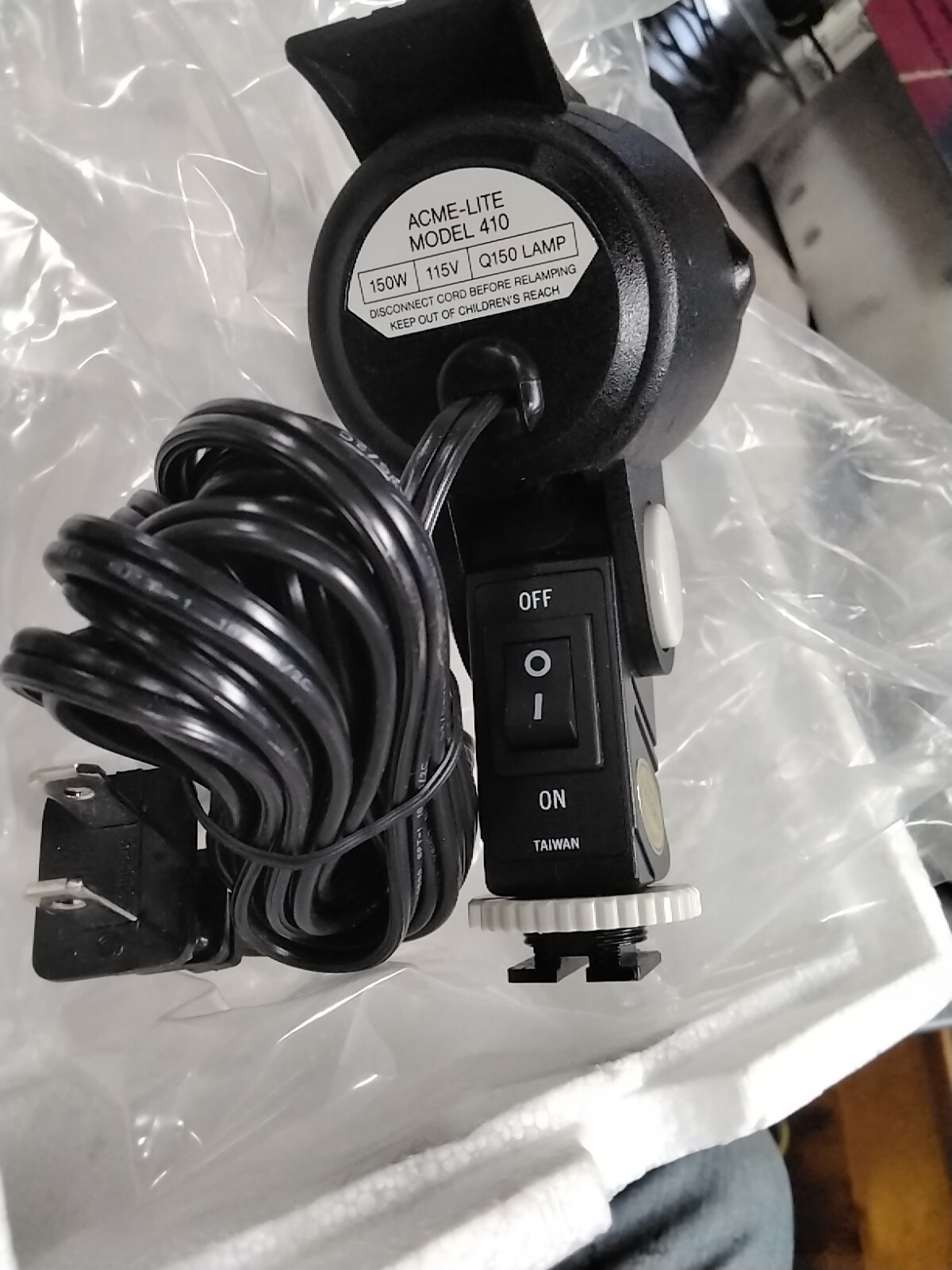 NEW ACME-LITE LUMINEX CAMERA MOUTED VIDEOLITE BULB NOT INCLUDED MODEL 410