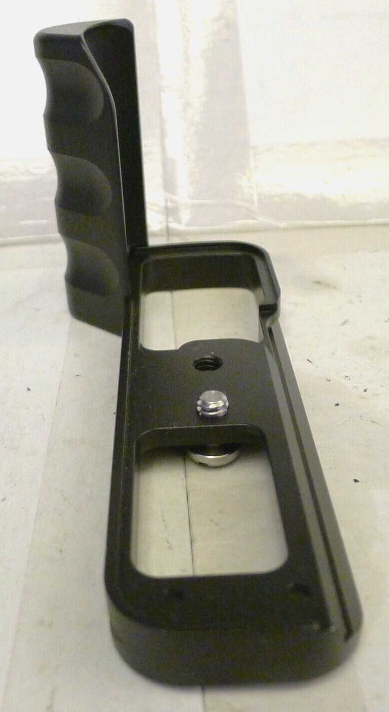 Fotasy X-T3 Quick Release L Plate Hand Grip Bracket for Fujifilm X-T3 – Used