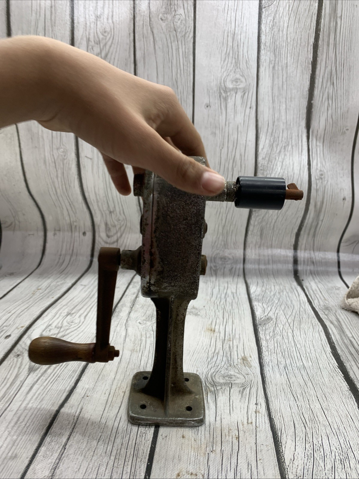 VINTAGE Duplex Reel Spool Winder Cast Iron W/ Tan Handle Spool