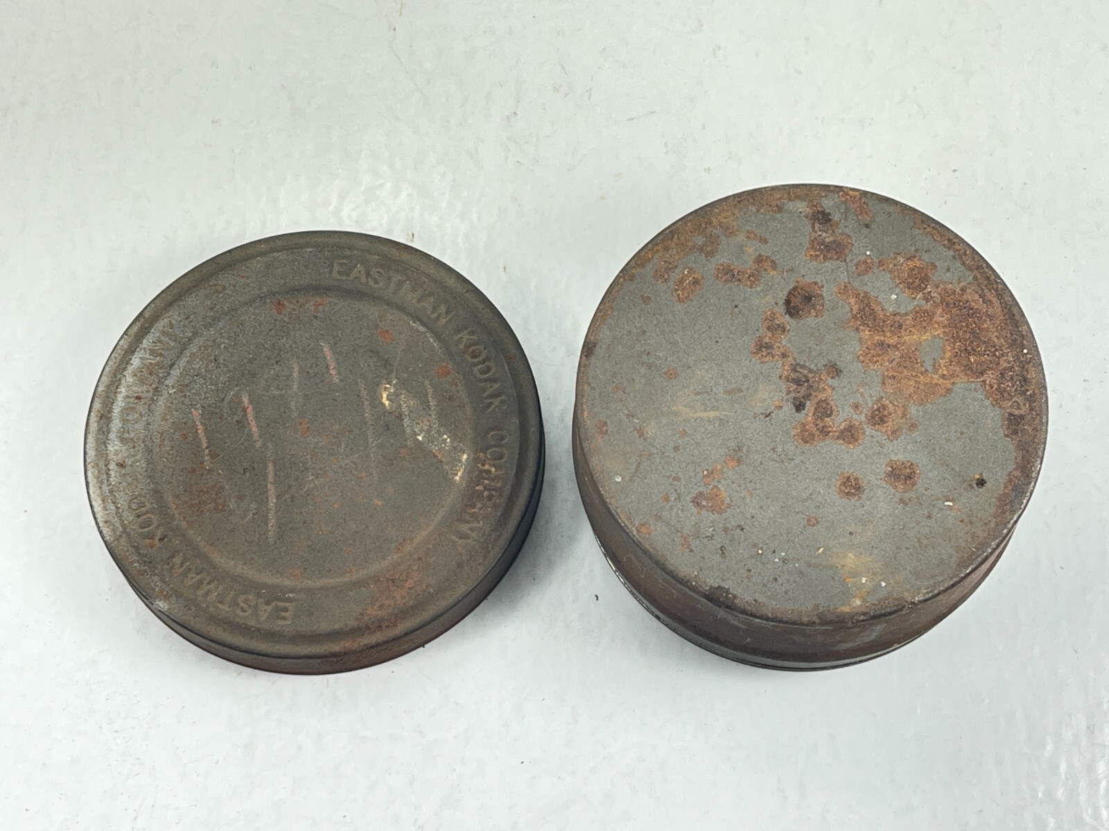 Vintage Eastman Kodak Company Thick 1.75″ T x 3-7/8″ Diam Film Can Canister L2