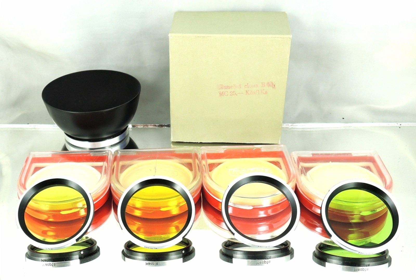 Flexaret Shade hood + Set of four color filters B36 MEOPTA Genuine Accessories