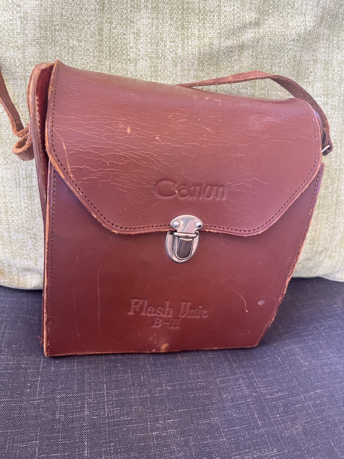 Vintage Canon Photoflash Camera Flash Unit B-II accessory & case