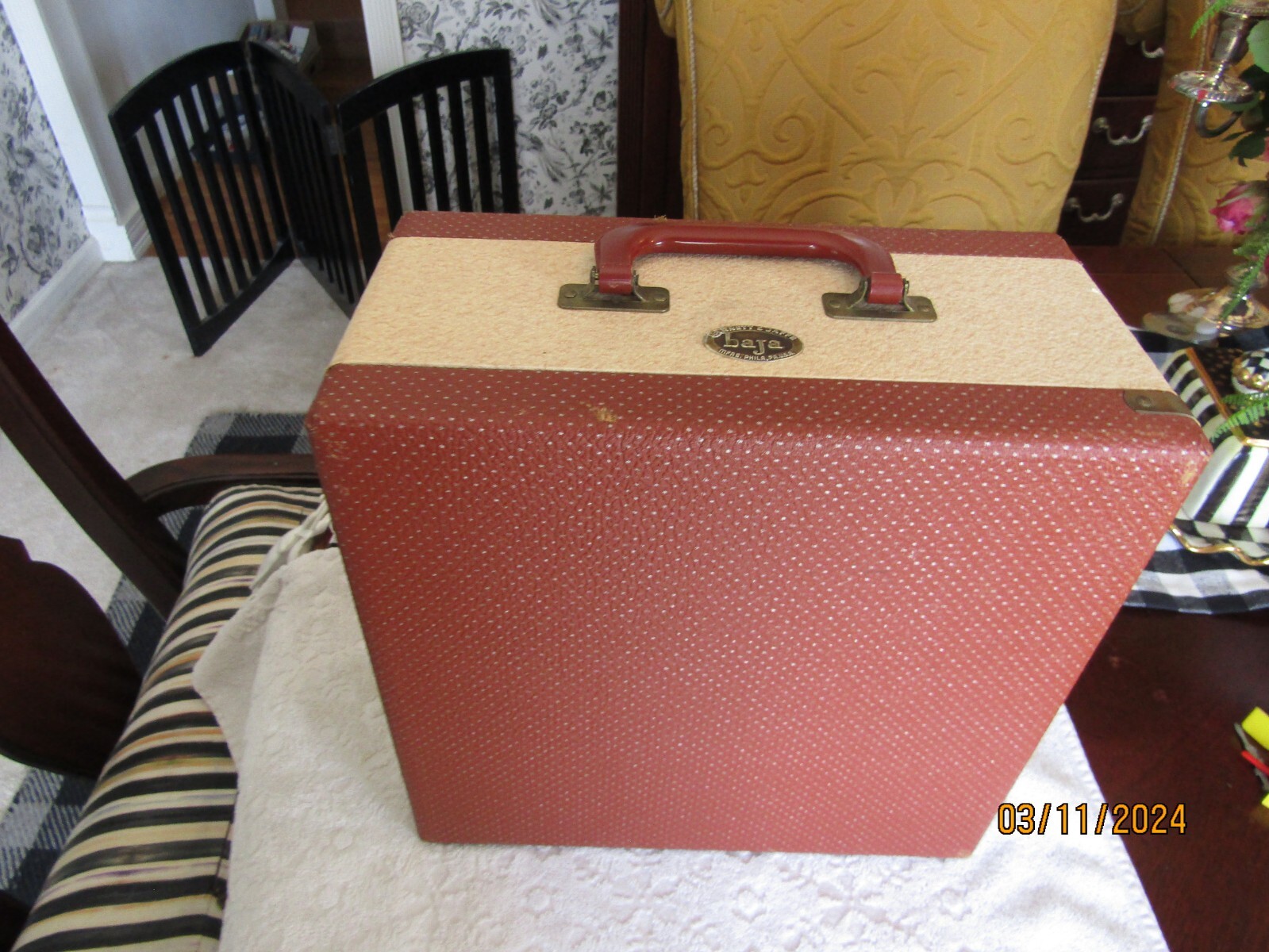 Vintage Barnett & Jaffe Baja Portable Slide Storage Case w 4 Airequipt Magazines