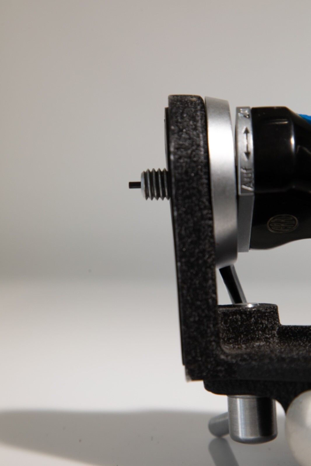 Arriflex Shoulder Brace for 16mm camera – w pistol grip, start and stop button!