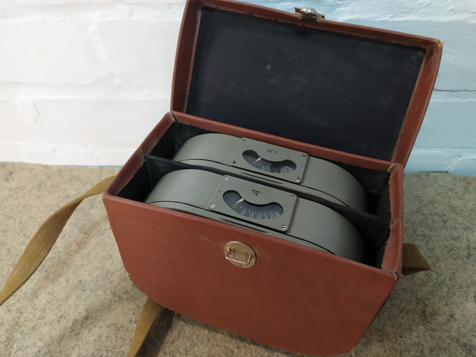 2 x Konvas Cassettes 35mm. film back holder 60m