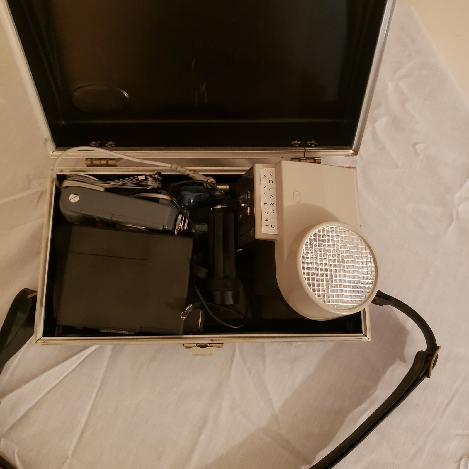 Untested Lot Of Vintage Camera Accessories w/ Case