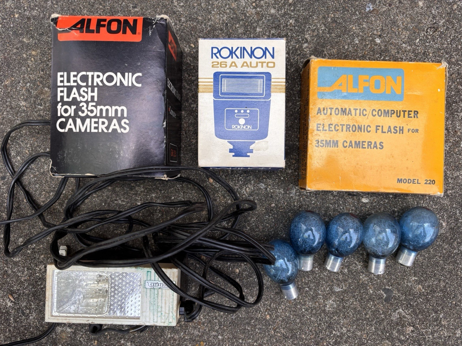 Lot of Vintage Camera Flashes,Bulbs & Accessories – Ansco, Alfon , Rokinon