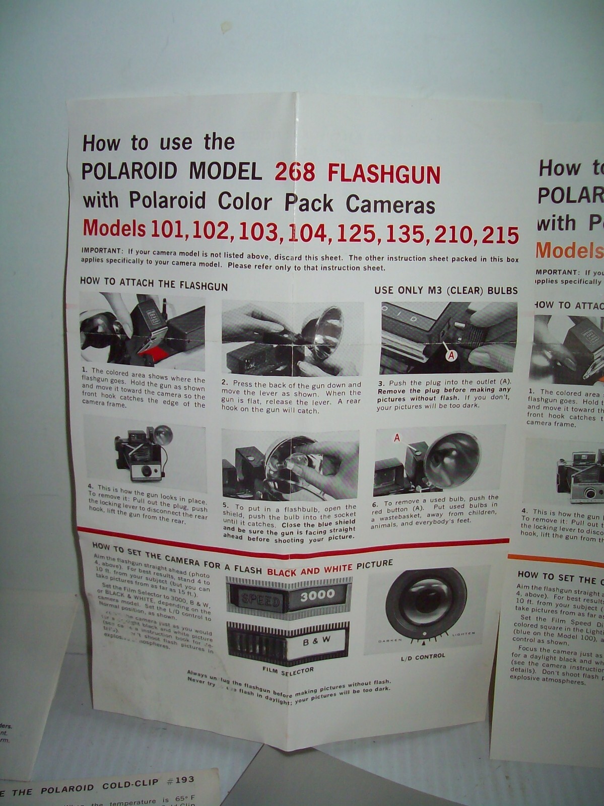 Vintage Polaroid Camera Flashgun # 268 w/Literature, Manual Bulbs & More