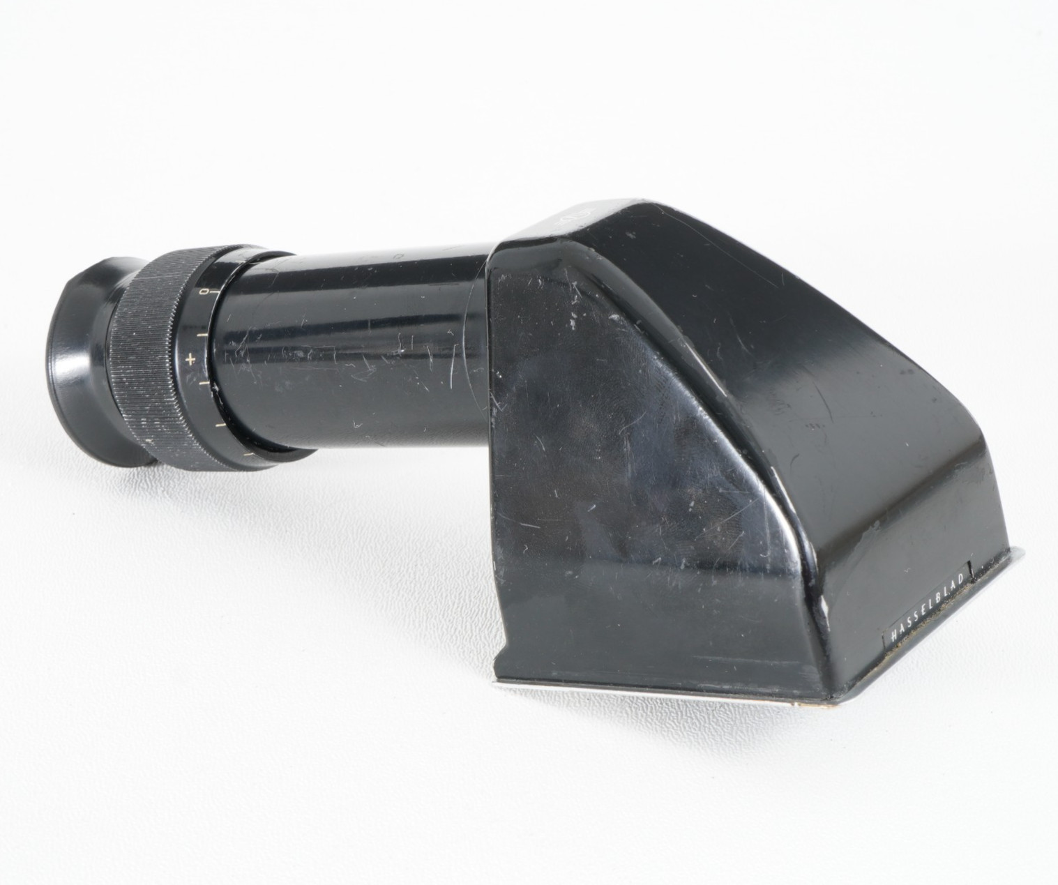 – HASSELBLAD HC-3 70 PRISM VIEWFINDER FOR A70 FILM BACK