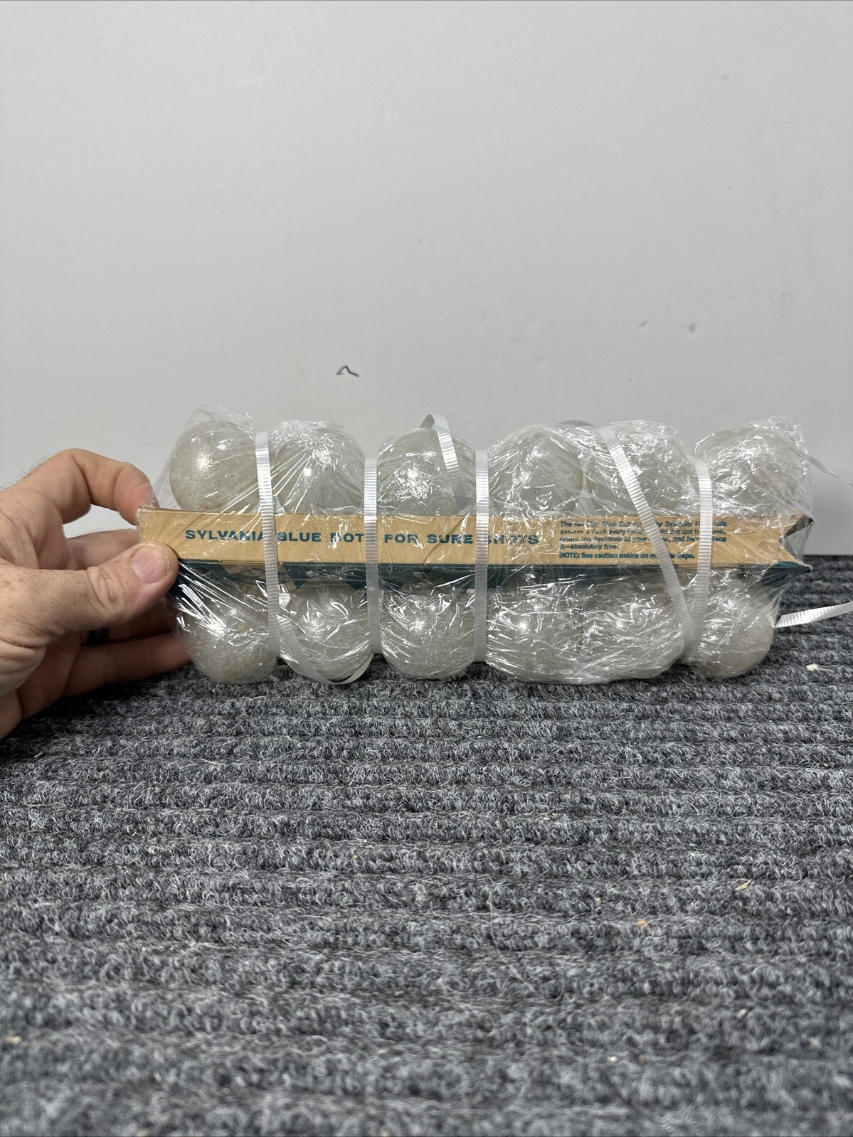 Sylvania Blue Dot Press 25B Vintage Flashbulb Photo Flash Bulbs, Set of 12