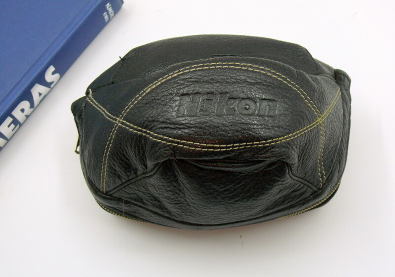 Nikon F soft leather camera & lens leather pouch. Original OEM.