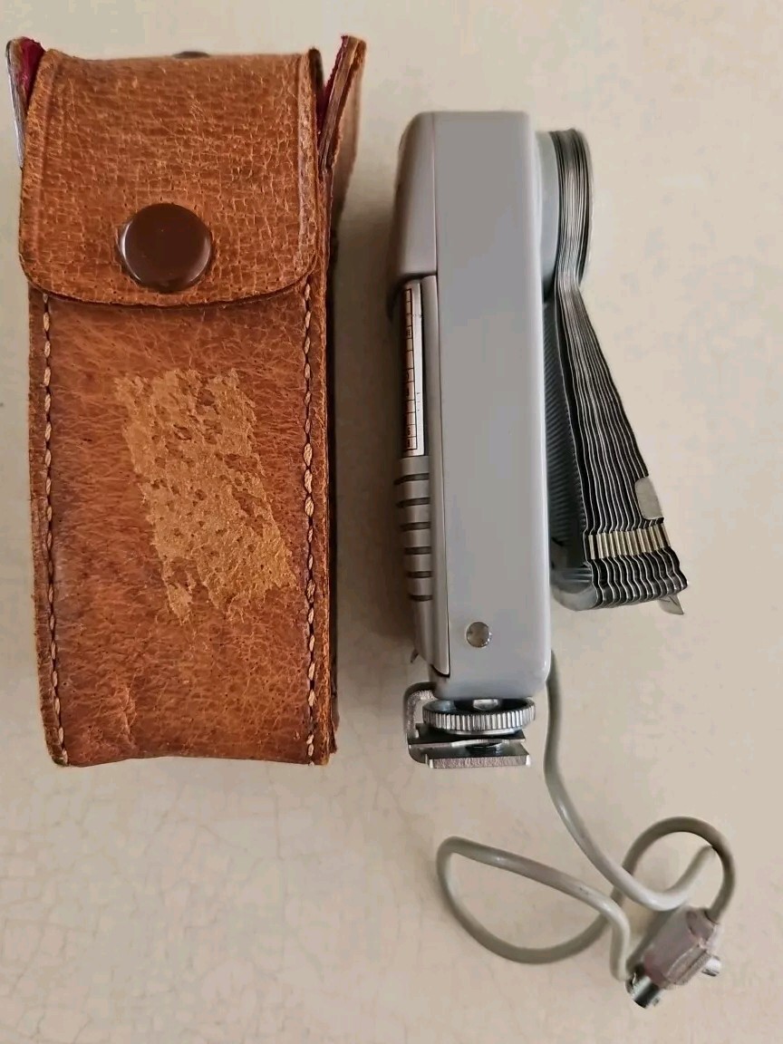 Kodachrome Camera Flash M-2 Flash 5-25 Flash with Case Made In Japan
