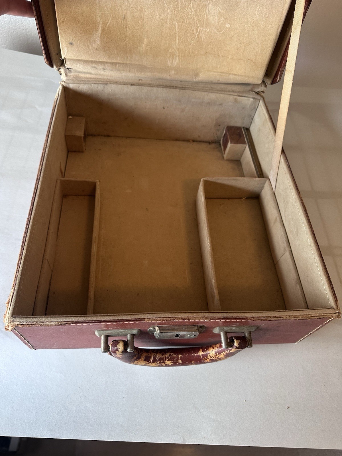 Vintage Camera Accessories Lot Flashholder Diffuser Bulbs Filters Case Misc