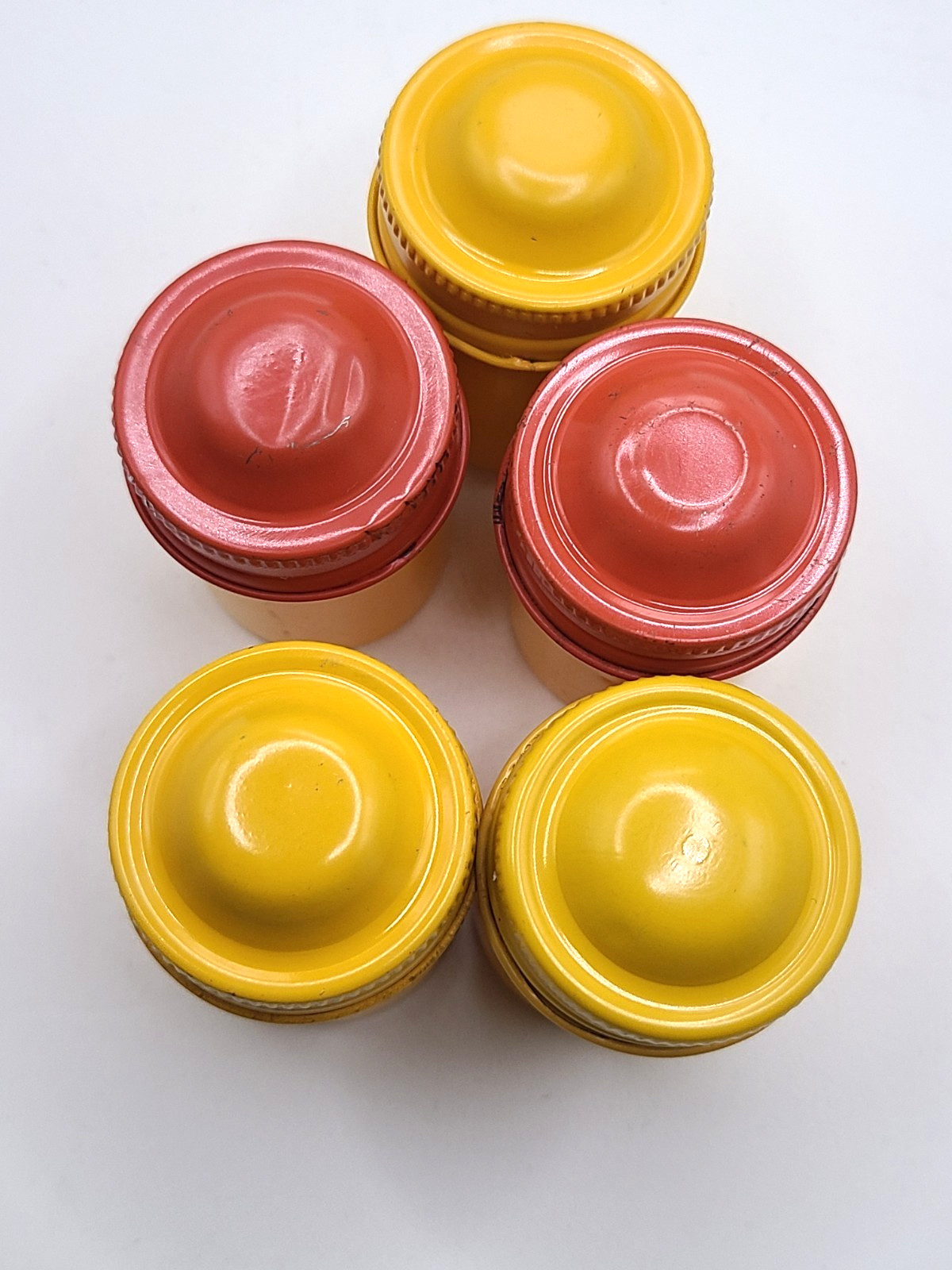 5 Kodak 35mm Metal Film Canisters YELLOW with LIDS – Preowned Vintage (w)