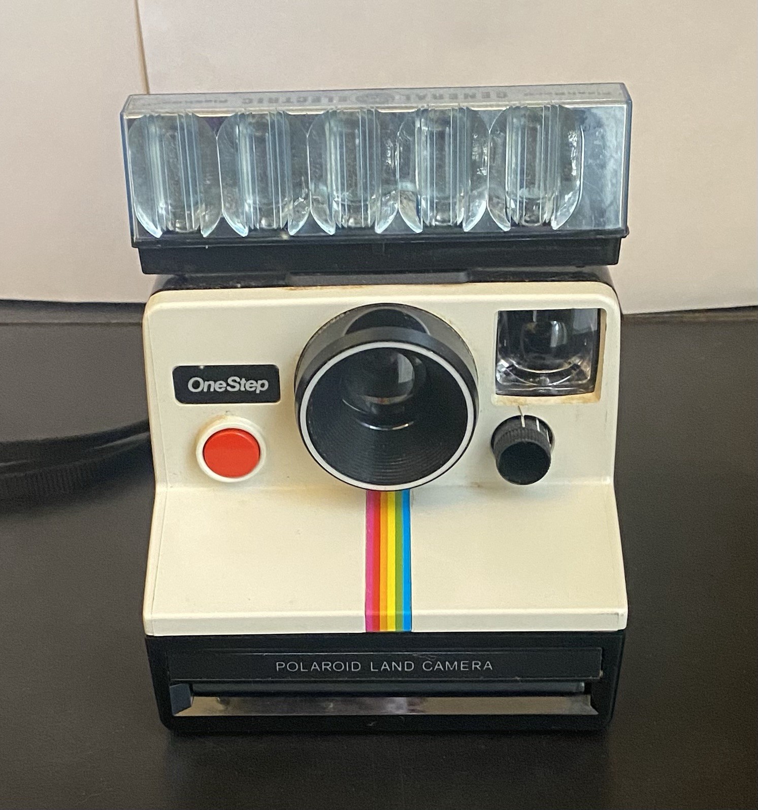 Polaroid OneStep Rainbow Stripe Instant Land Camera w Bulbs Pre-Owned Not Tested
