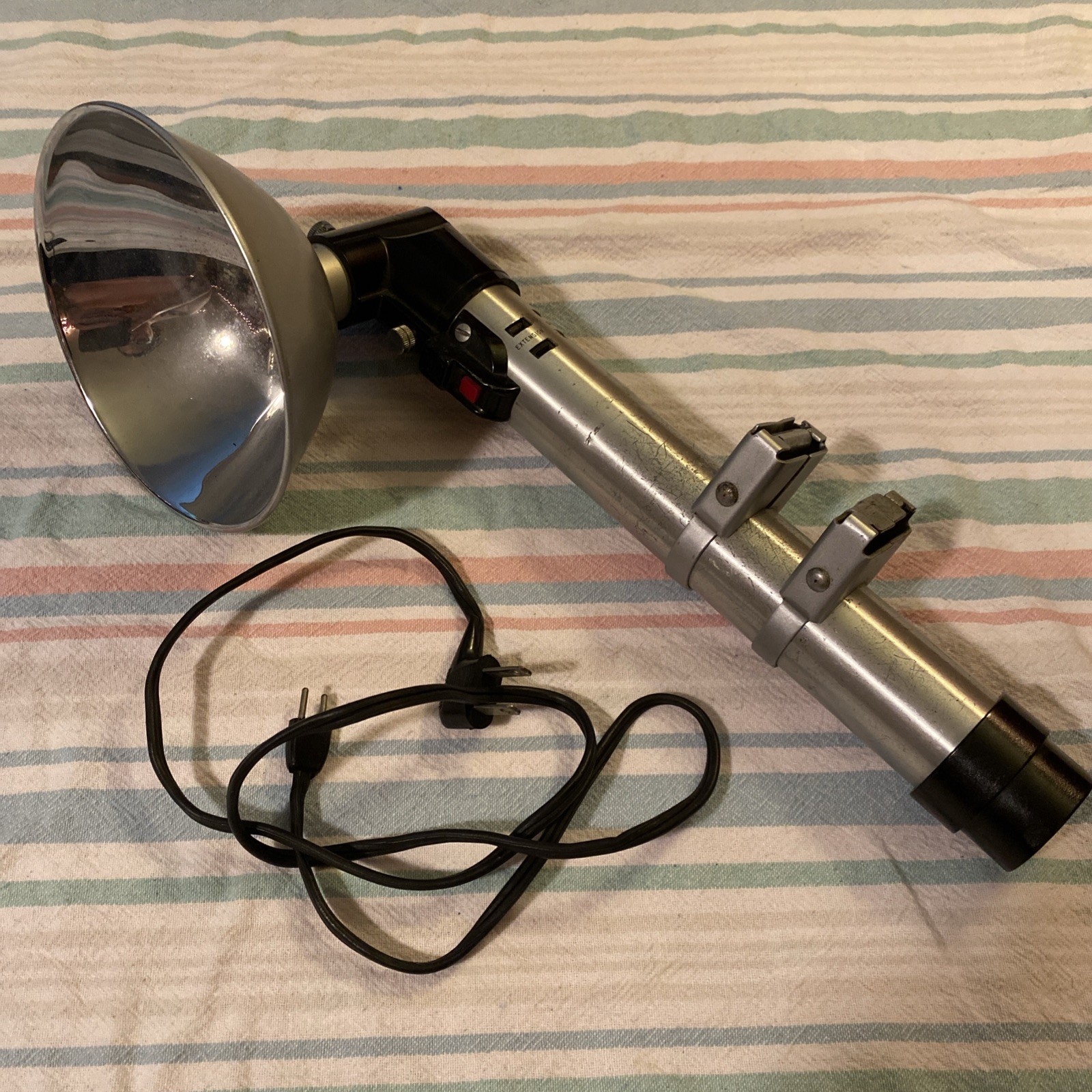 Vintage Graflex Graflite 2773 Two Cell Flash With Reflector Rare Star Wars