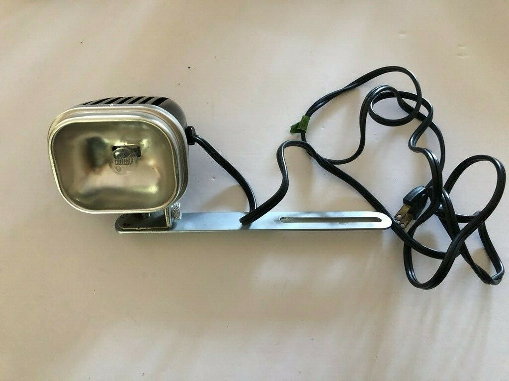 Vintage GE CameraliteAcme-Lite Movie Camera Light For Super 8 Cameras