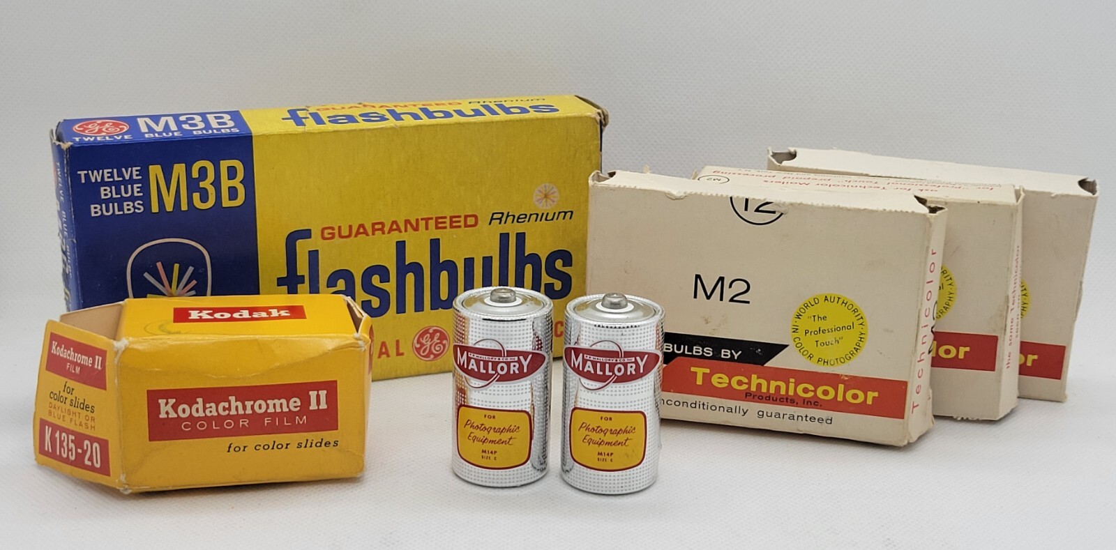 Lot of Vintage, Mid Century Photography Supplies: Flash Bulbs, Film, Batteries