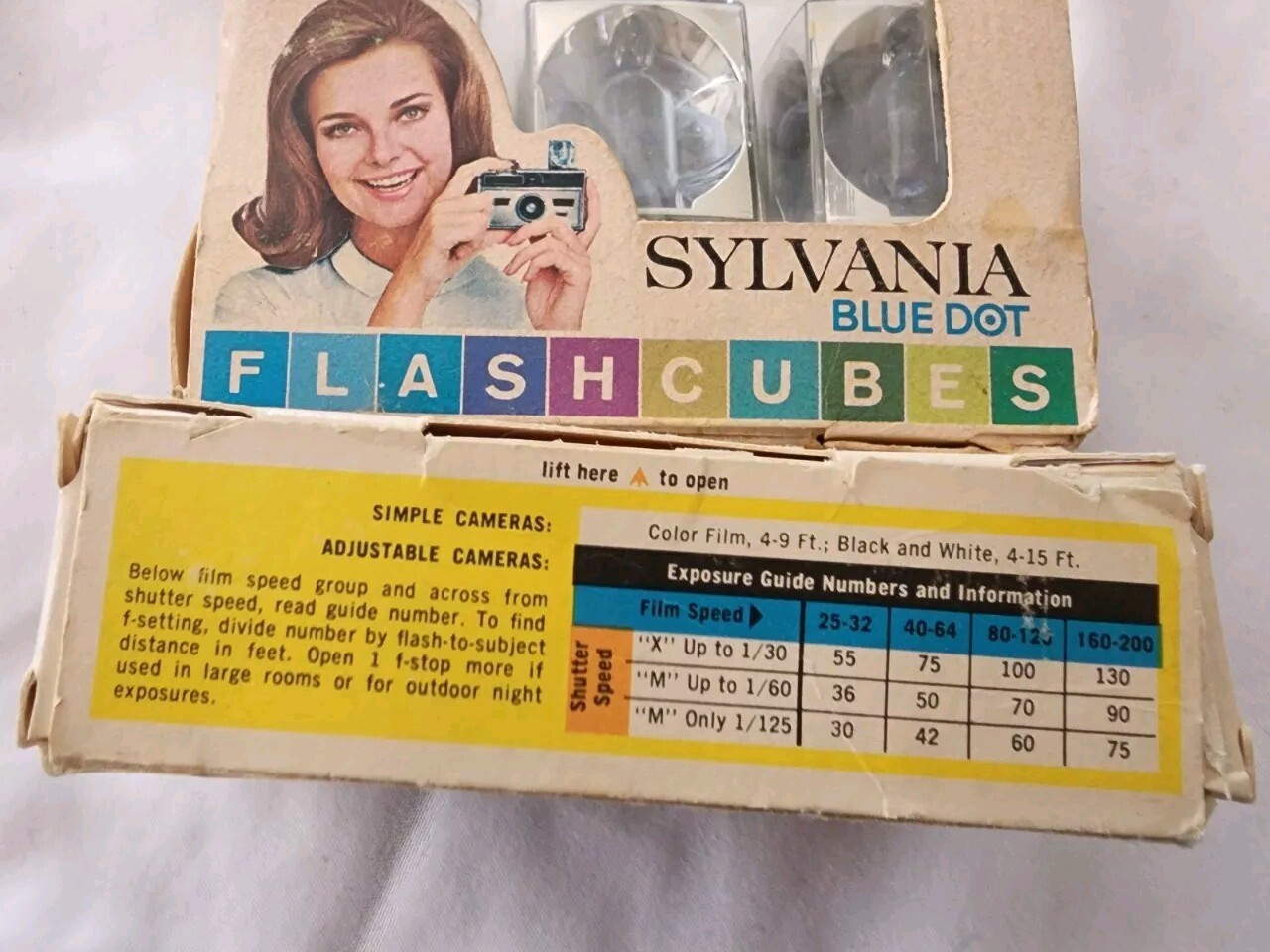 Sylvania Blue Dot Flashcubes 2 Pack of 3 – 24 Total Flashes