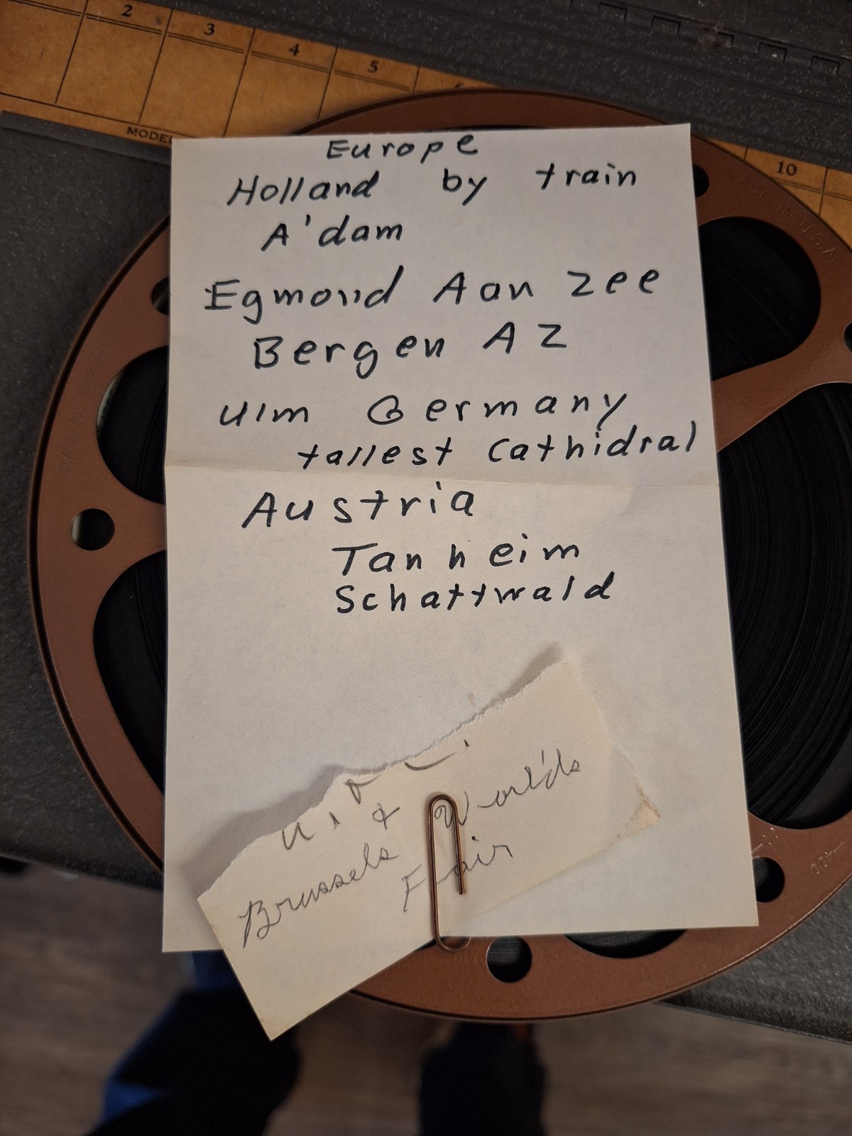 vintage Brumberger 8mm Brookyn N.Y. grey case holds 12 movies